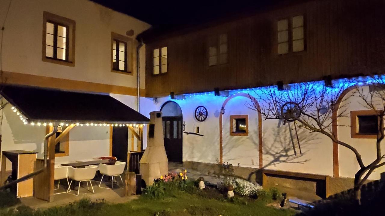 H@M Penzion Žlutice Eksteriør bilde