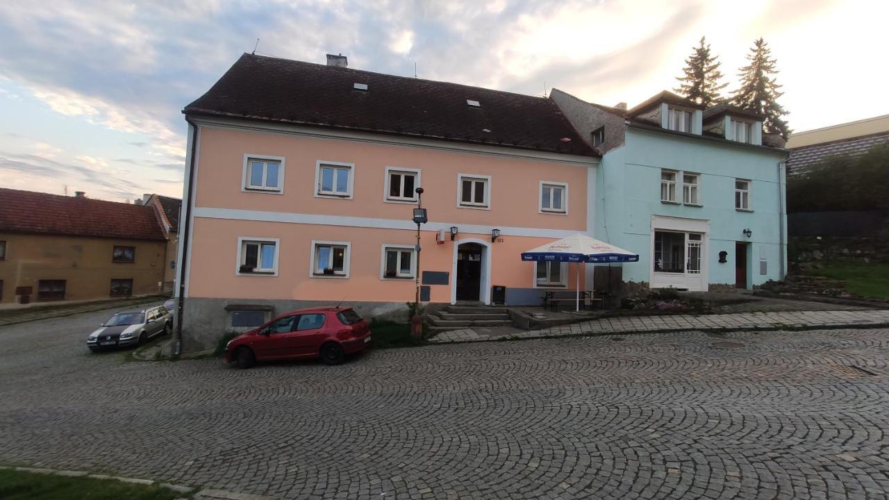 H@M Penzion Žlutice Eksteriør bilde